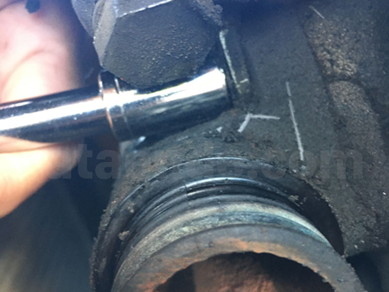 e36 remove bracket bottom bolt 13mm